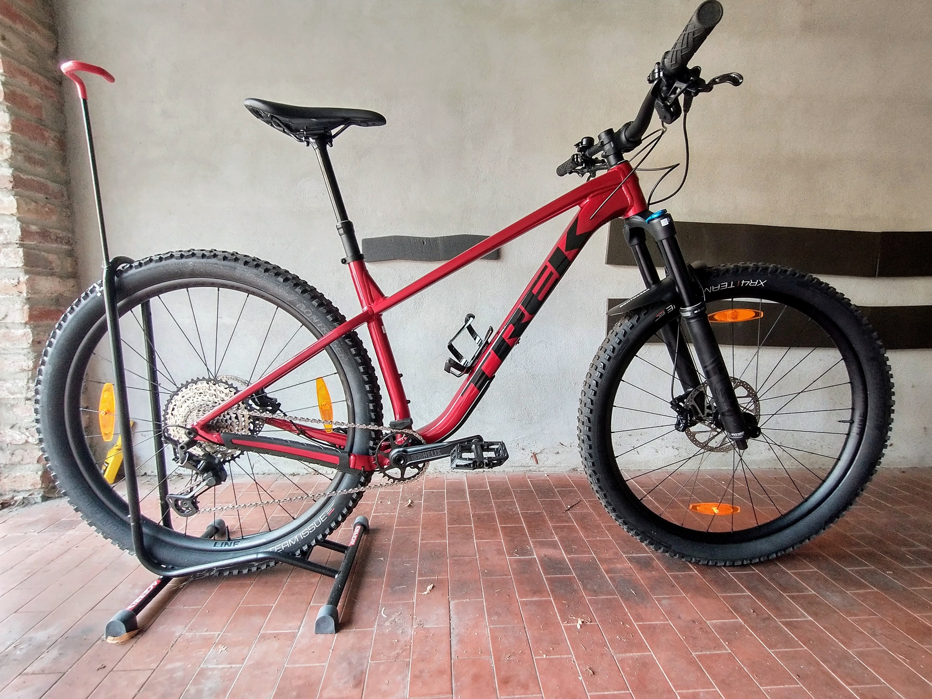 Trek Roscoe 9 2023