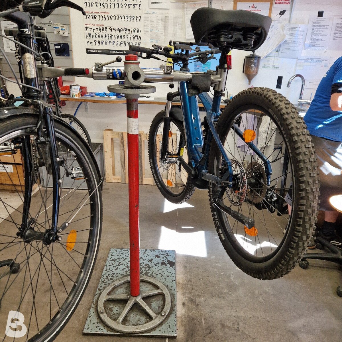 KTM Macina Team 671 2025
