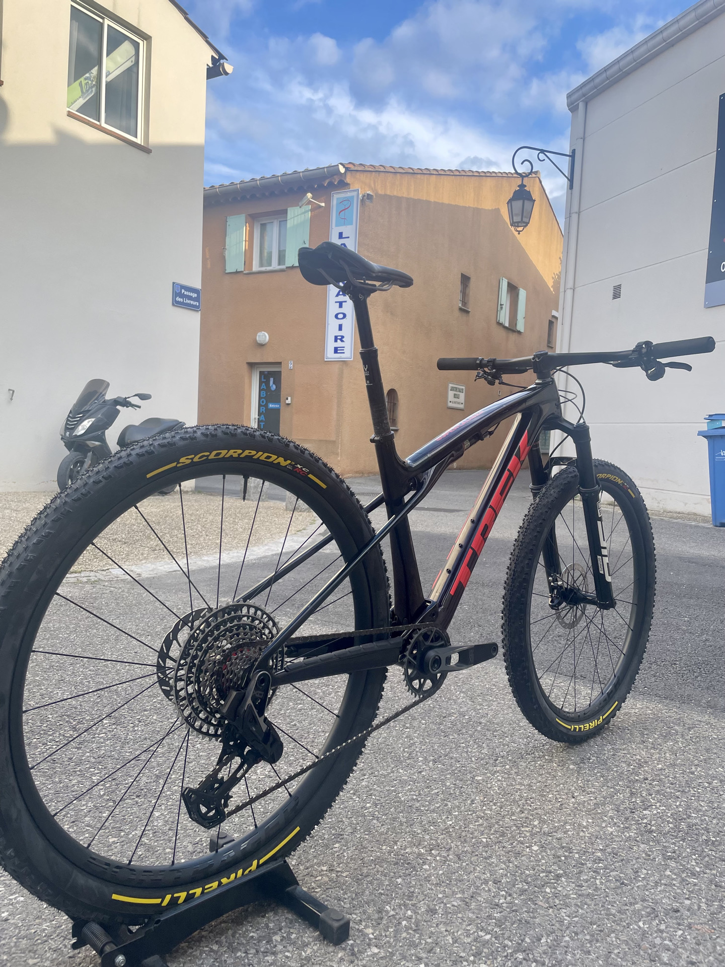 Trek Supercaliber SLR 9.8 2024