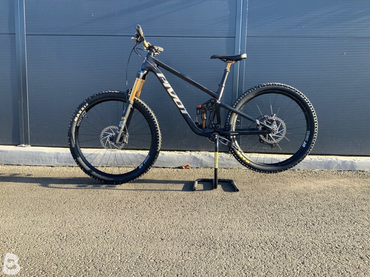 Pivot Switchblade Pro XT/XTR 2024