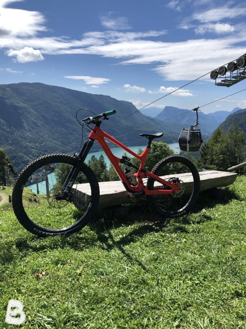 YT Industries Capra Comp 2022