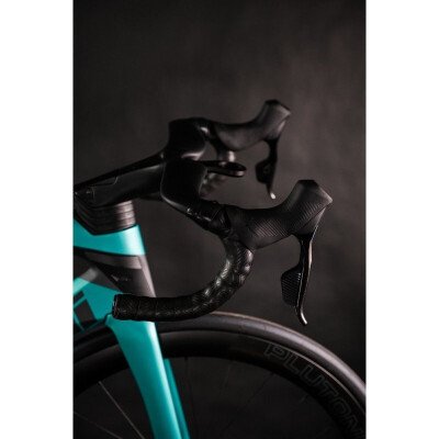 Bianchi Oltre Pro SRAM FORCE ETAP AXS 2025