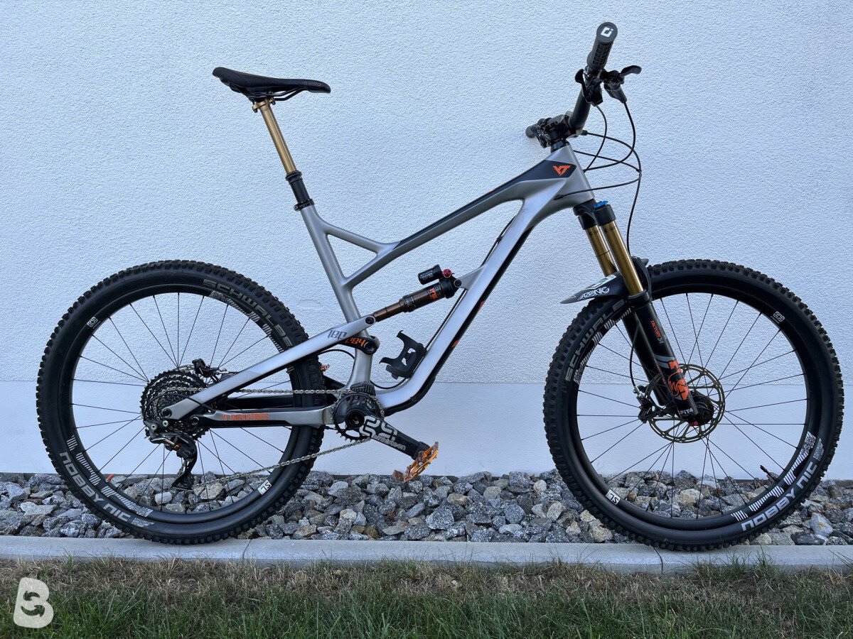 YT Industries Jeffsy CF Pro Race 2018