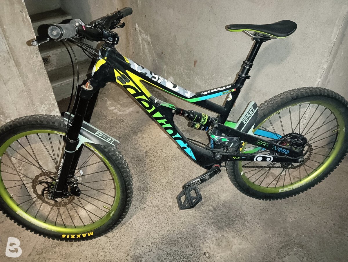 Devinci Spartan Carbon 2016