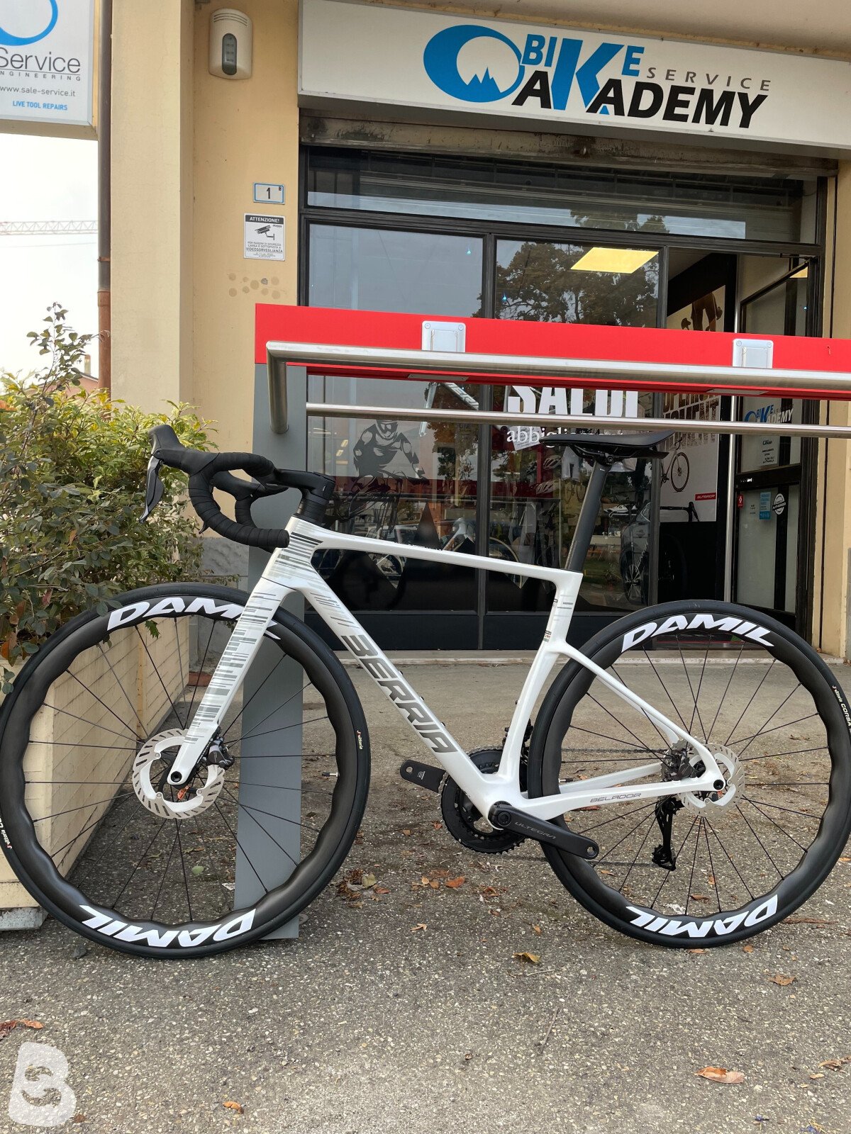 Berria BELADOR PRO ULTEGRA DI2 2025
