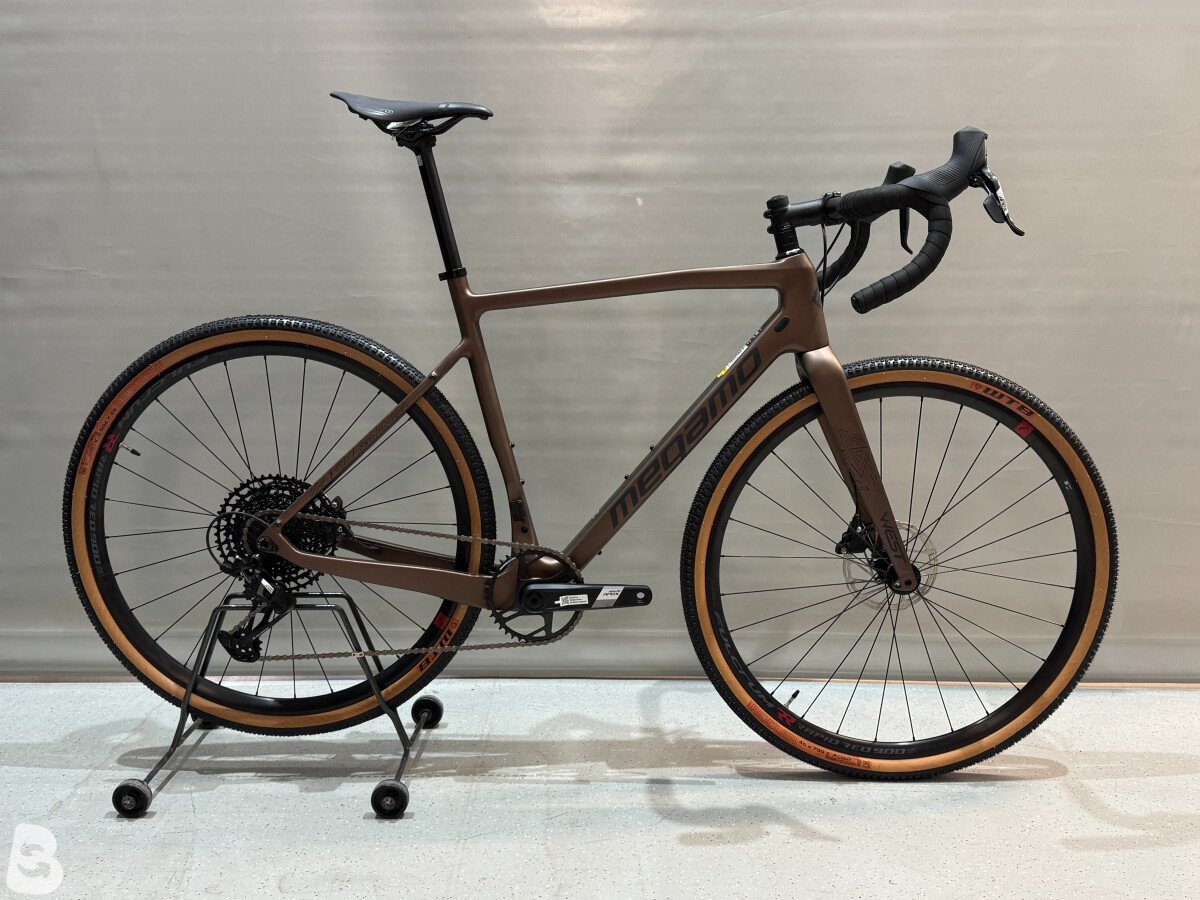Megamo West 10 2025