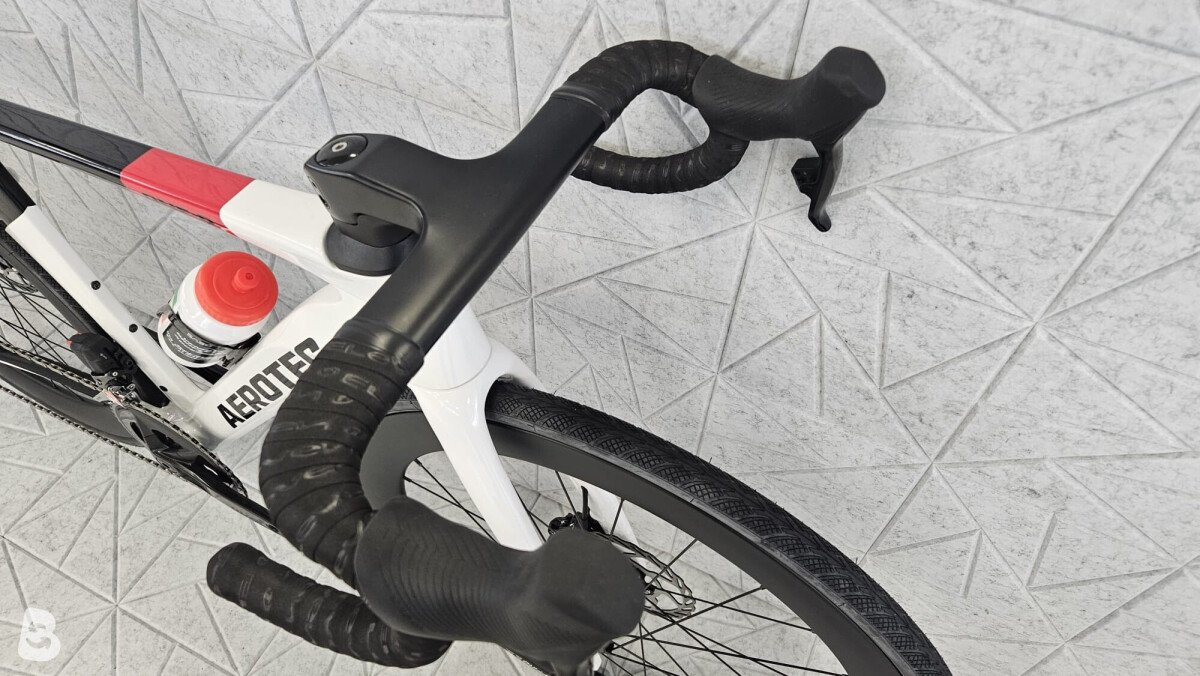Aerotec D-ONE CARBON ROAD SRAM RIVAL ETAP AXS 12S FAST SIXTY 2025