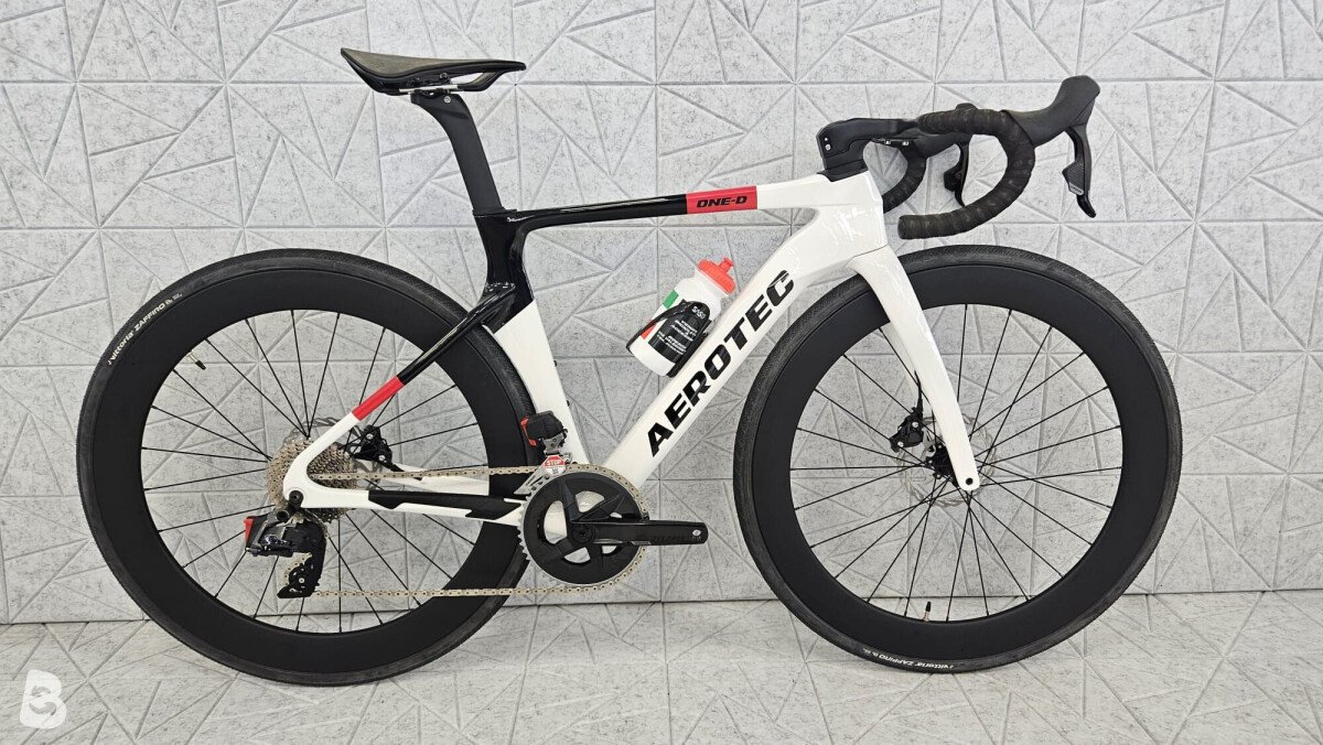 Aerotec D-ONE CARBON ROAD SRAM RIVAL ETAP AXS 12S FAST SIXTY 2025