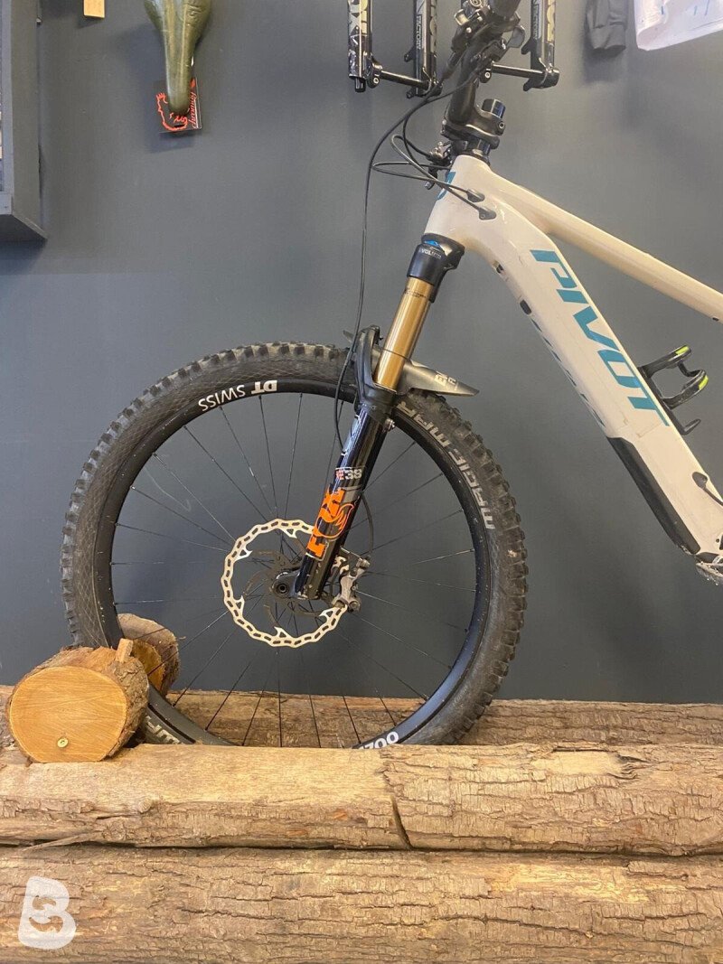 Pivot Shuttle AM 2024