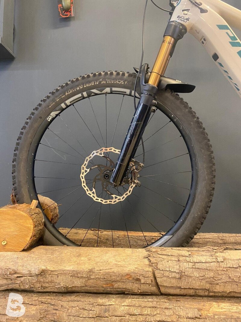 Pivot Shuttle AM 2024