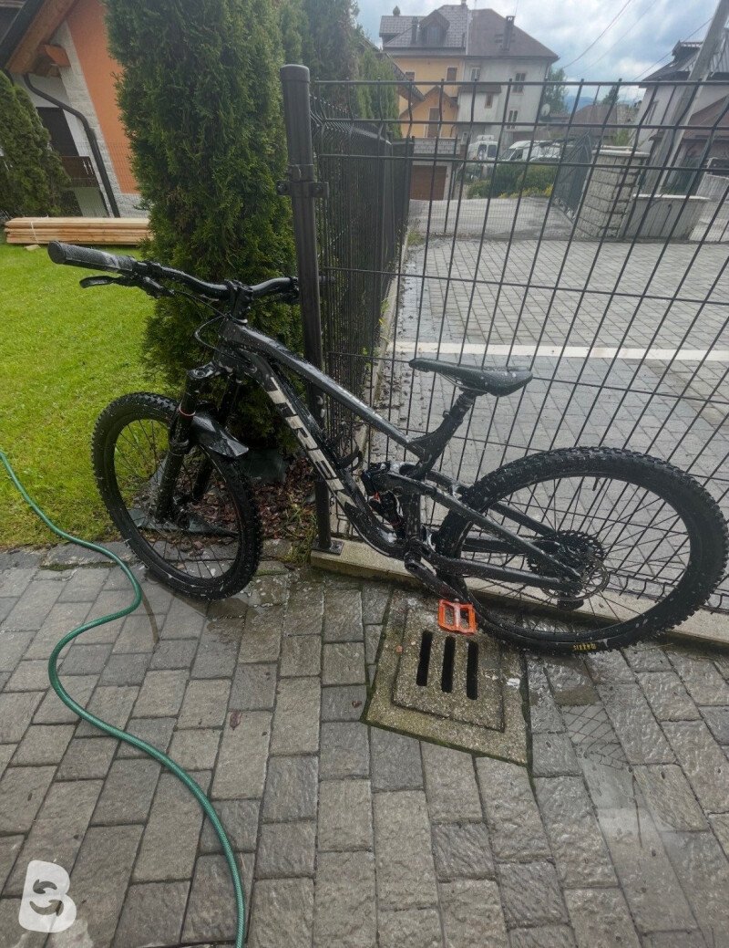 Trek Slash 8 2021