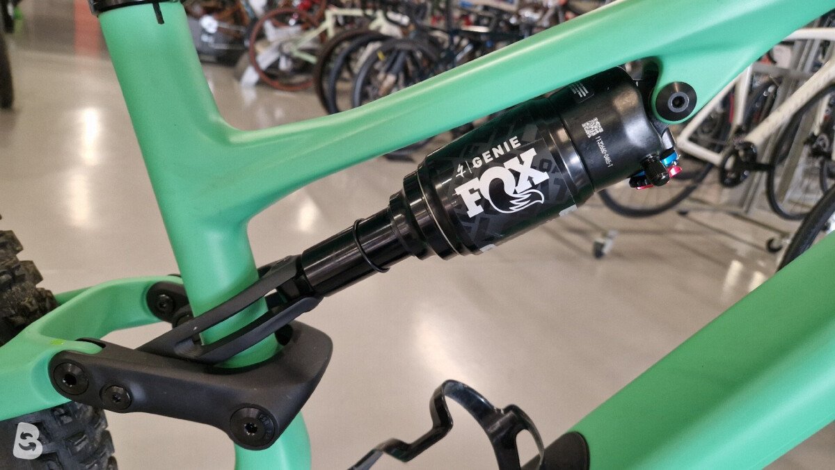 Specialized Stumpjumper 15 Expert 2025