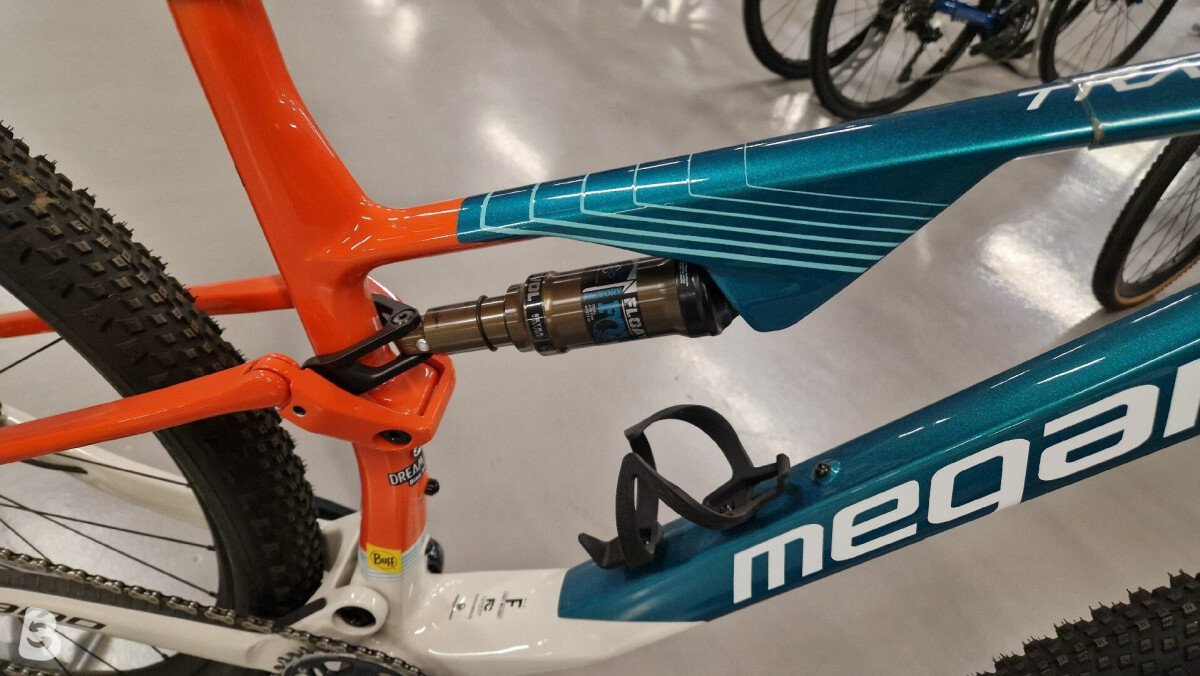 Megamo Track R120 Elite 05 Team 2023