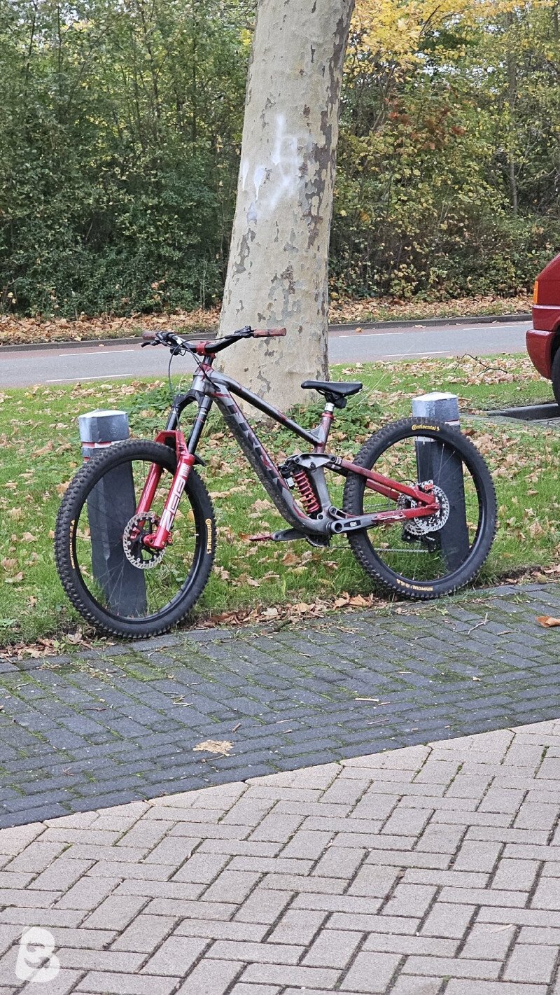 Trek Slash 7 2023