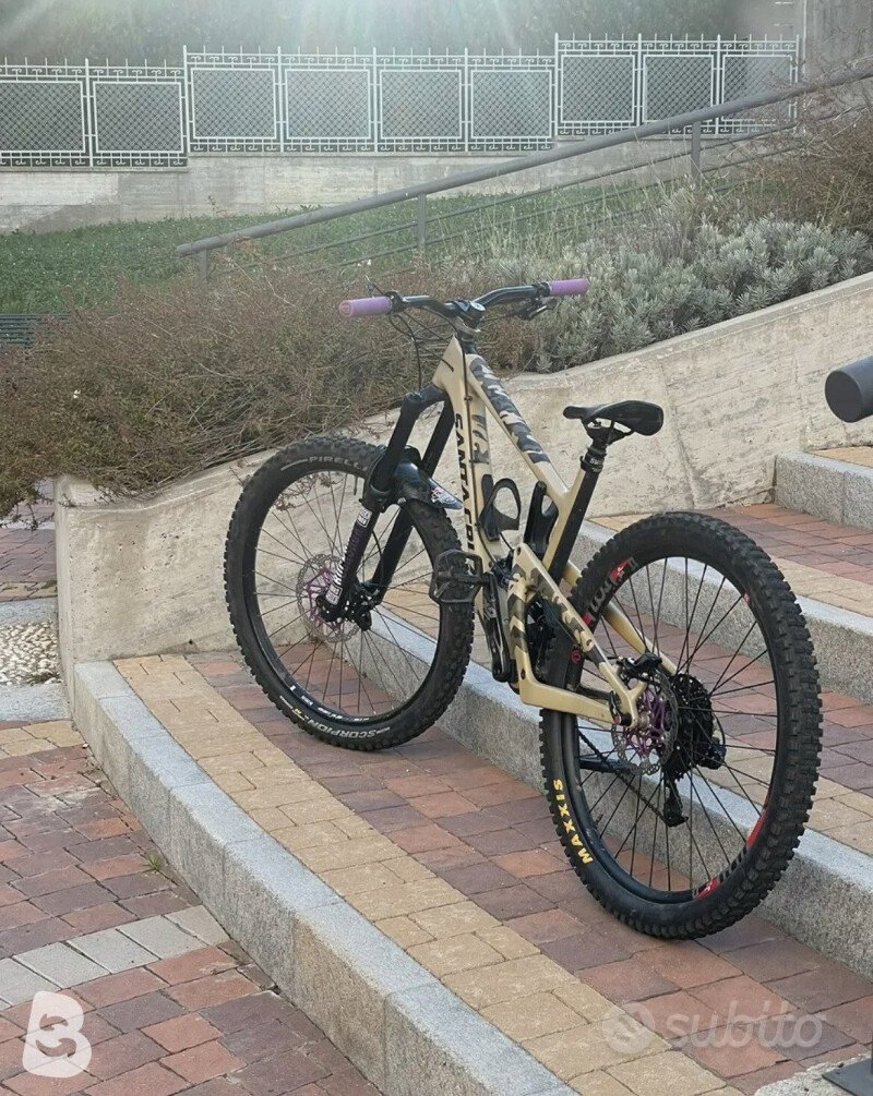 Santa Cruz Nomad Carbon S 2020