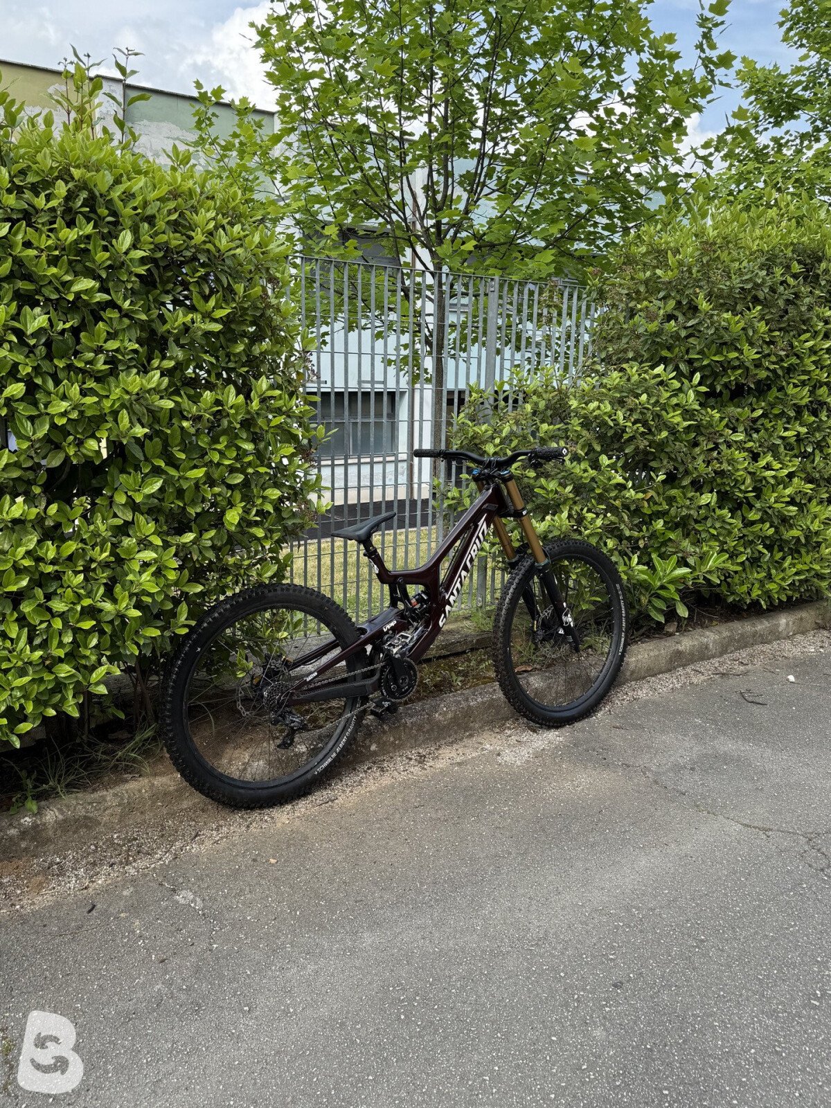 Santa Cruz V10 X01 MX Carbon 2023