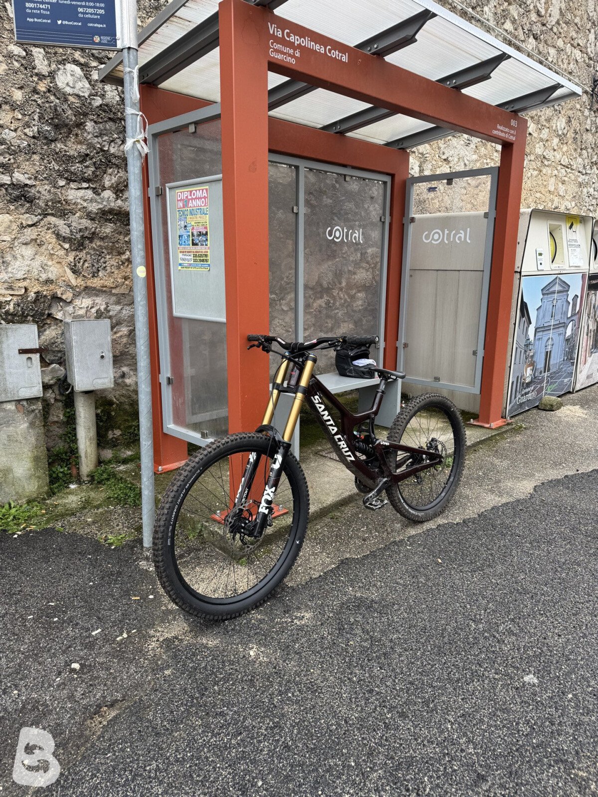 Santa Cruz V10 X01 MX Carbon 2023