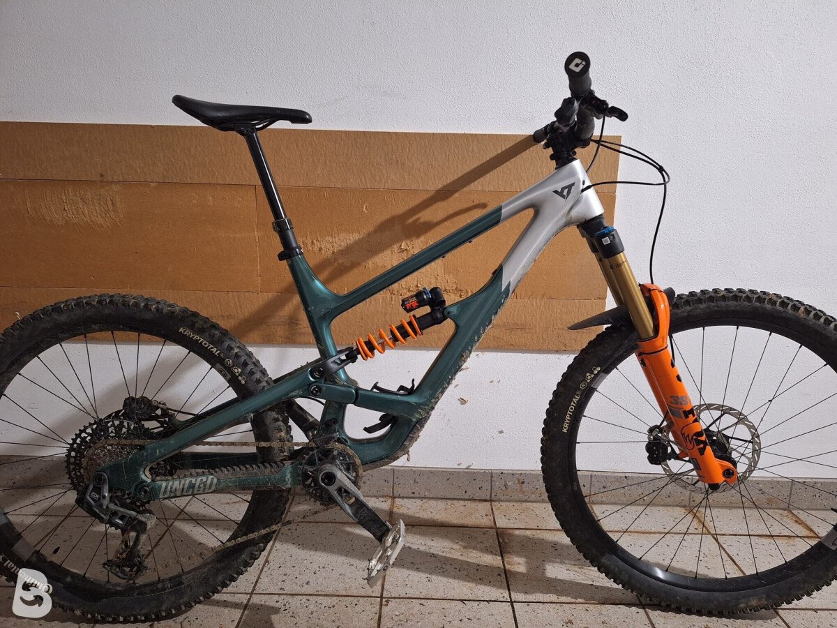 YT Industries Capra Core 4 MX 2025
