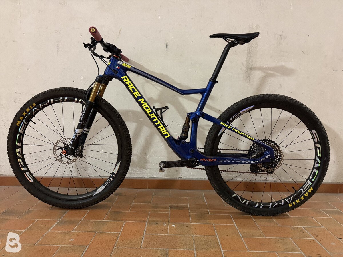 RACE MOUNTAIN Full Vertical 2019