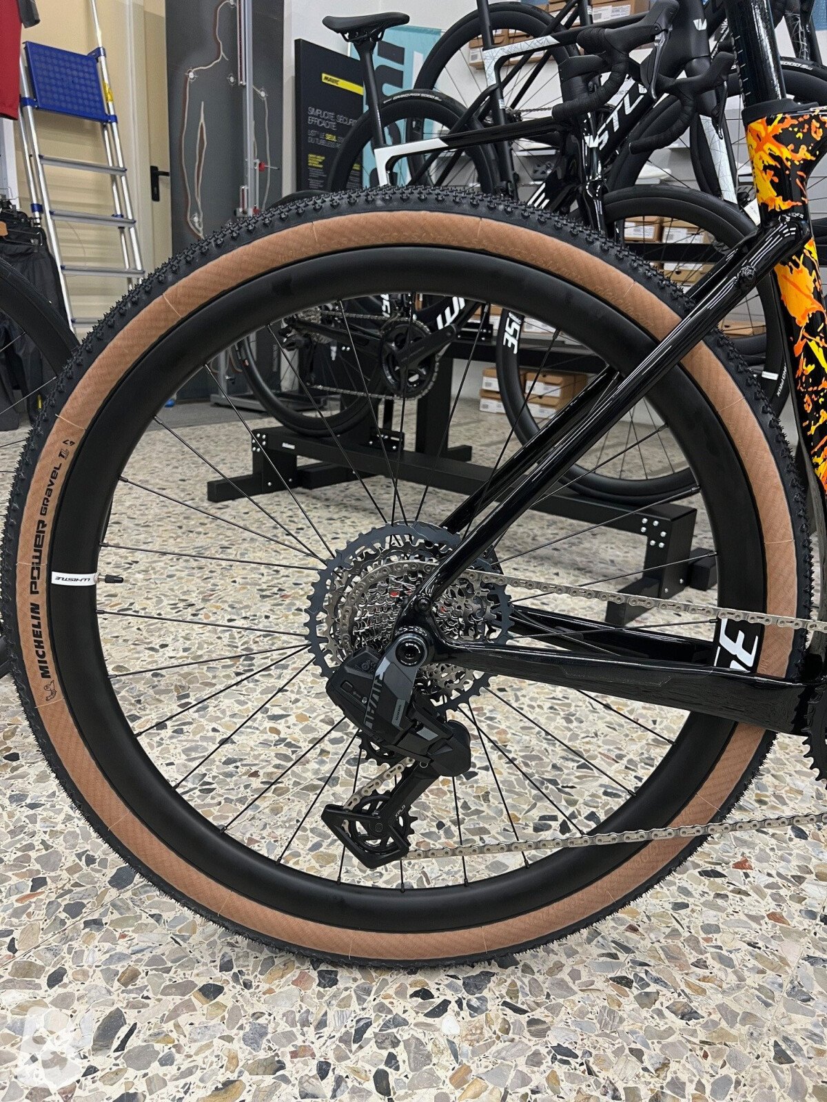 Whistle KIOWA SRAM RIVAL XPLR AXS 13X1 2026