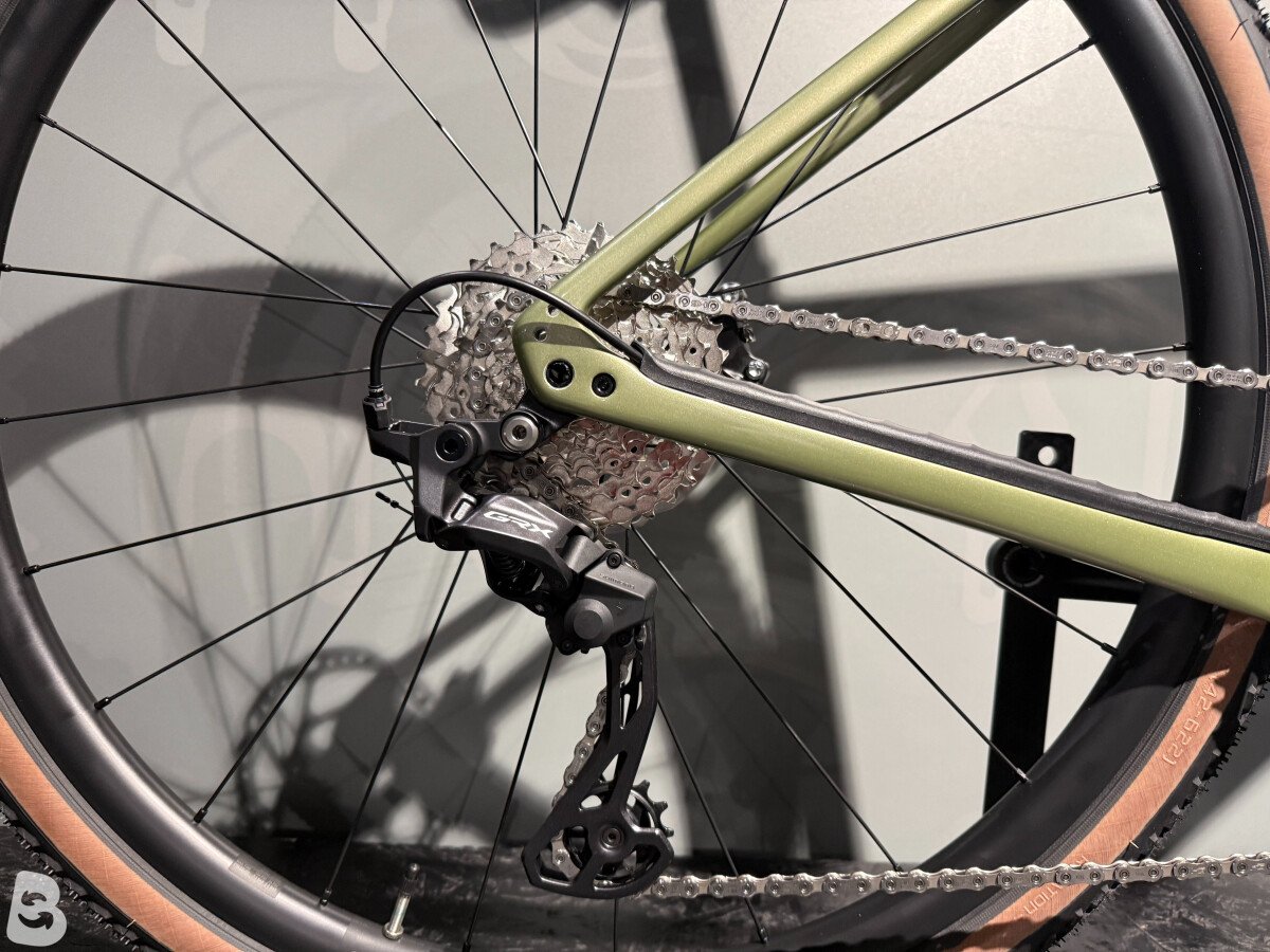 Specialized Diverge Sport Carbon 2025