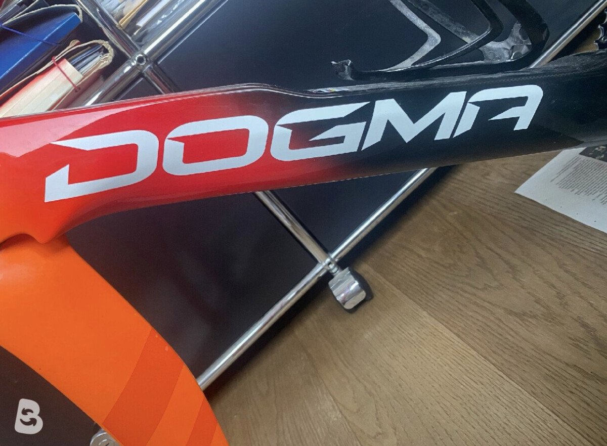 Pinarello Dogma F 2025