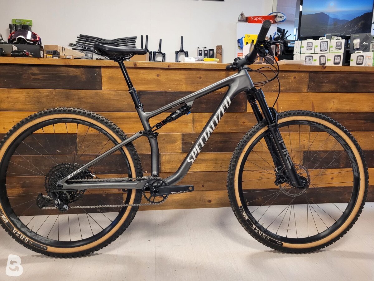 Specialized Epic EVO Expert Carbon 2022