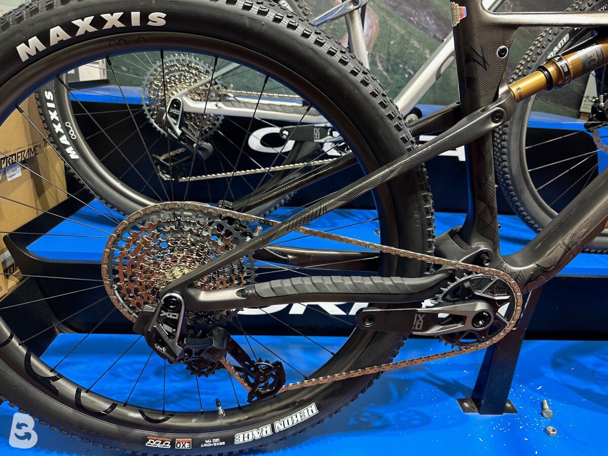 Orbea OIZ M-TEAM AXS 2026