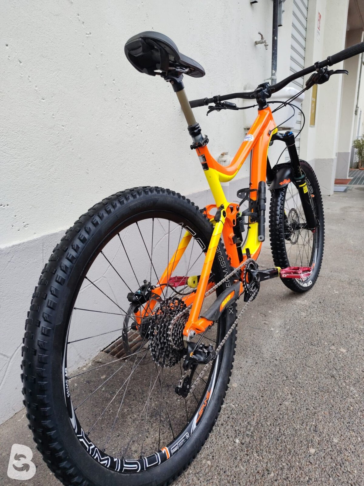Giant Reign 1 2015