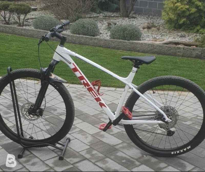 Trek X-Caliber 8 2022