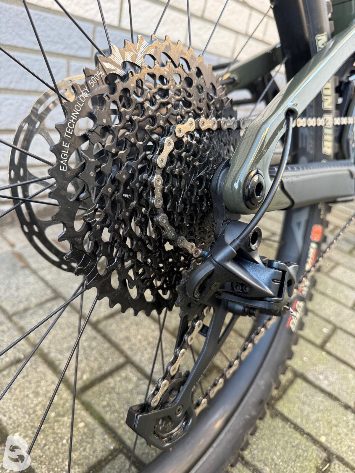 Santa Cruz Bronson R Carbon 2022