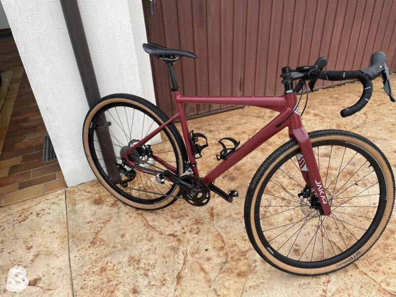 Megamo Jakar 30