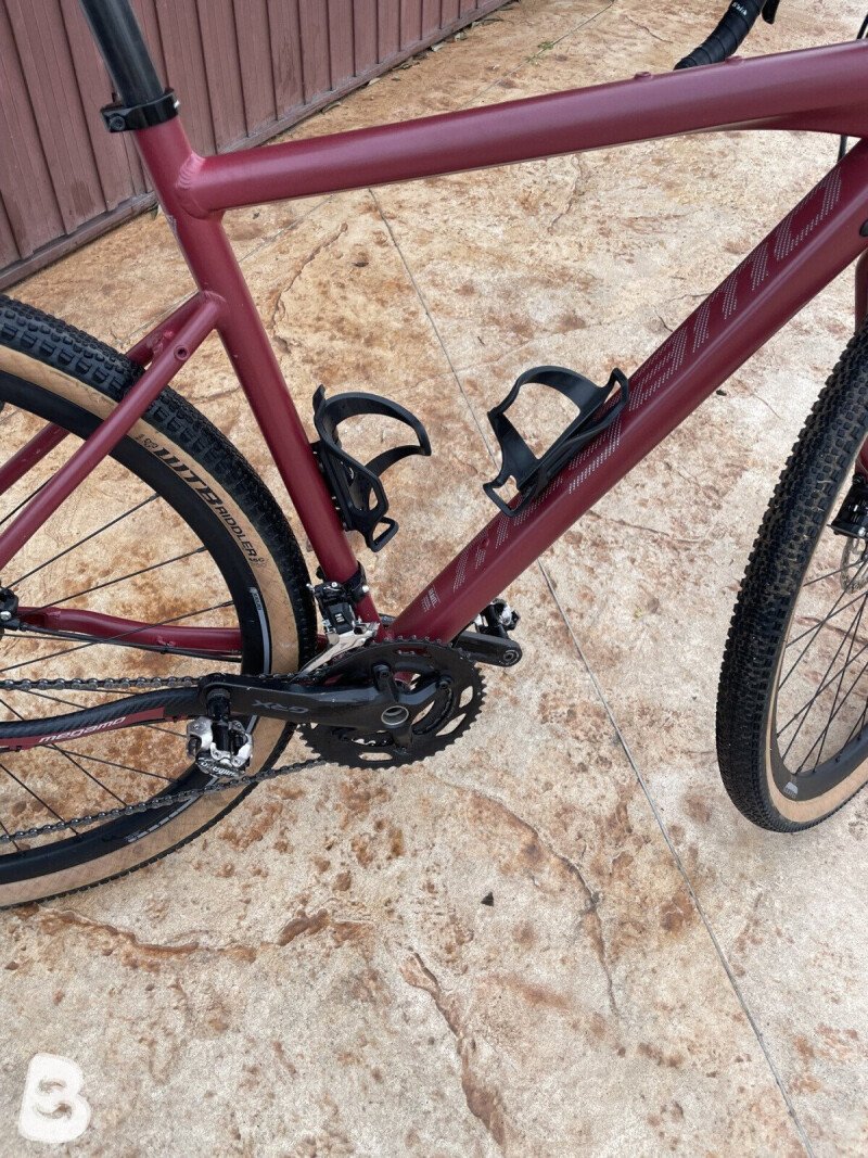 Megamo Jakar 30