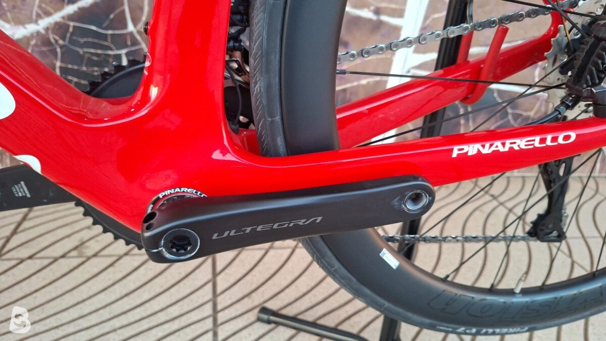 Pinarello F7 2025