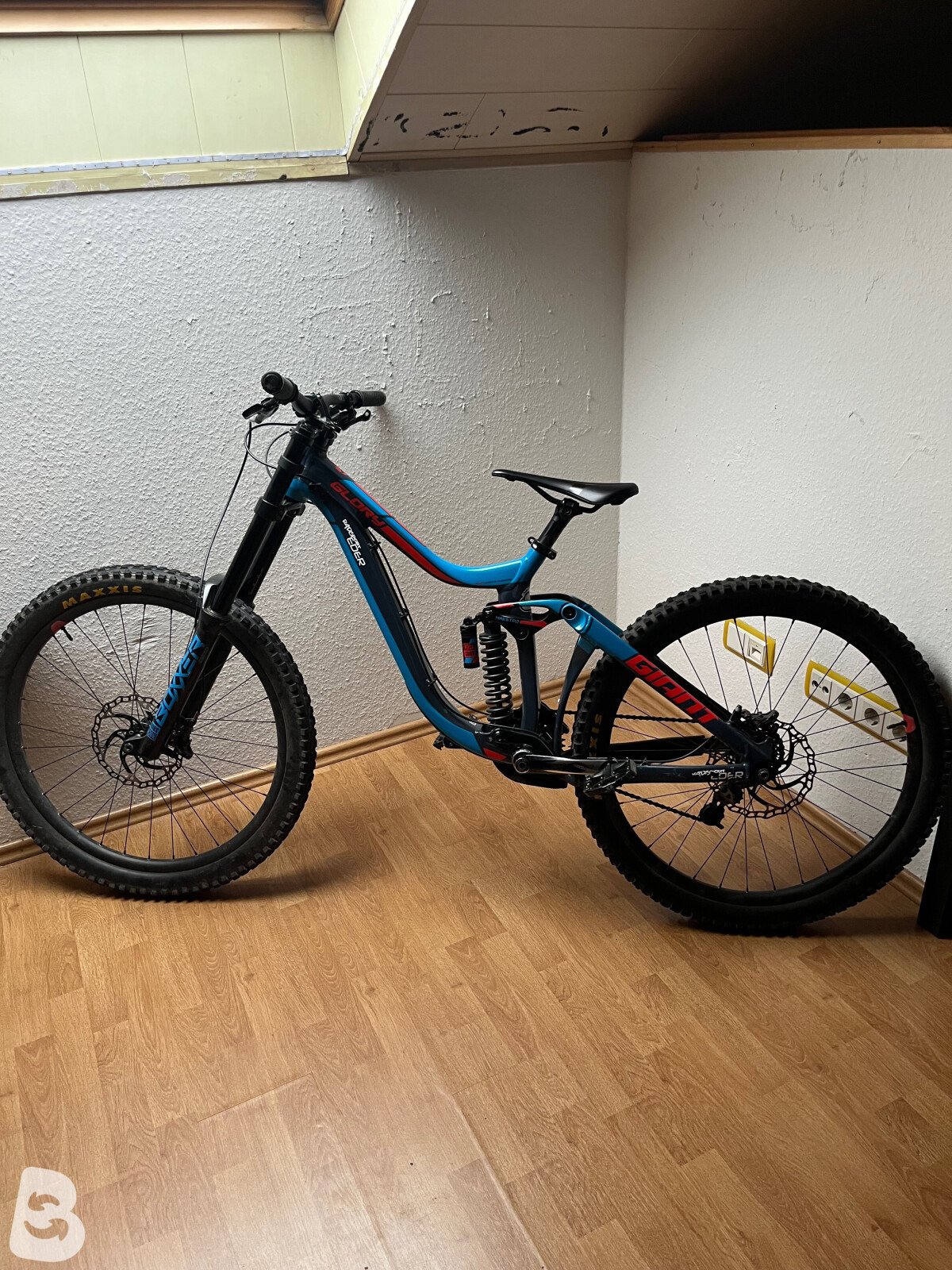 Giant Glory 1 2016
