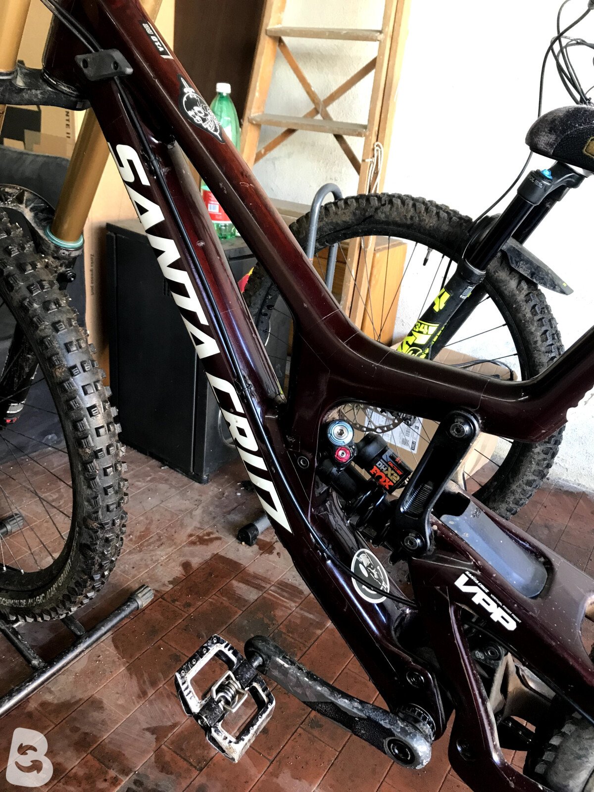 Santa Cruz V10 X01 MX Carbon 2023