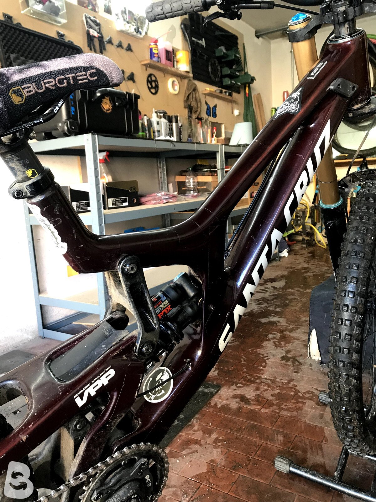 Santa Cruz V10 X01 MX Carbon 2023