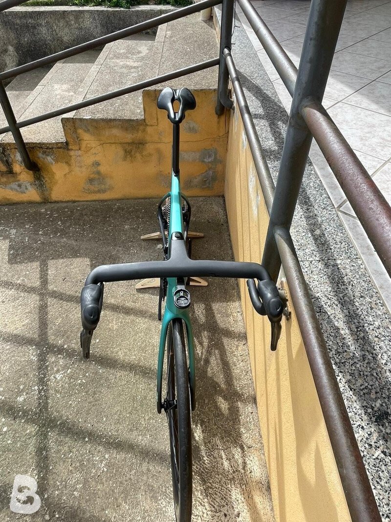 Bianchi Specialissima Ultegra Di2 2024