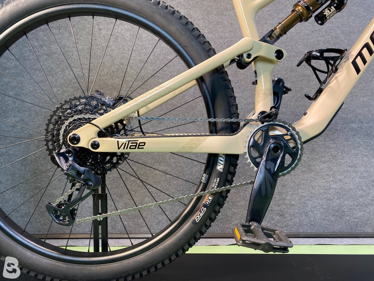 Megamo vitae GX 2025