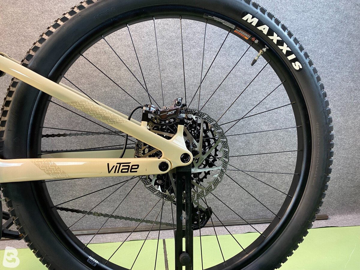 Megamo vitae GX 2025