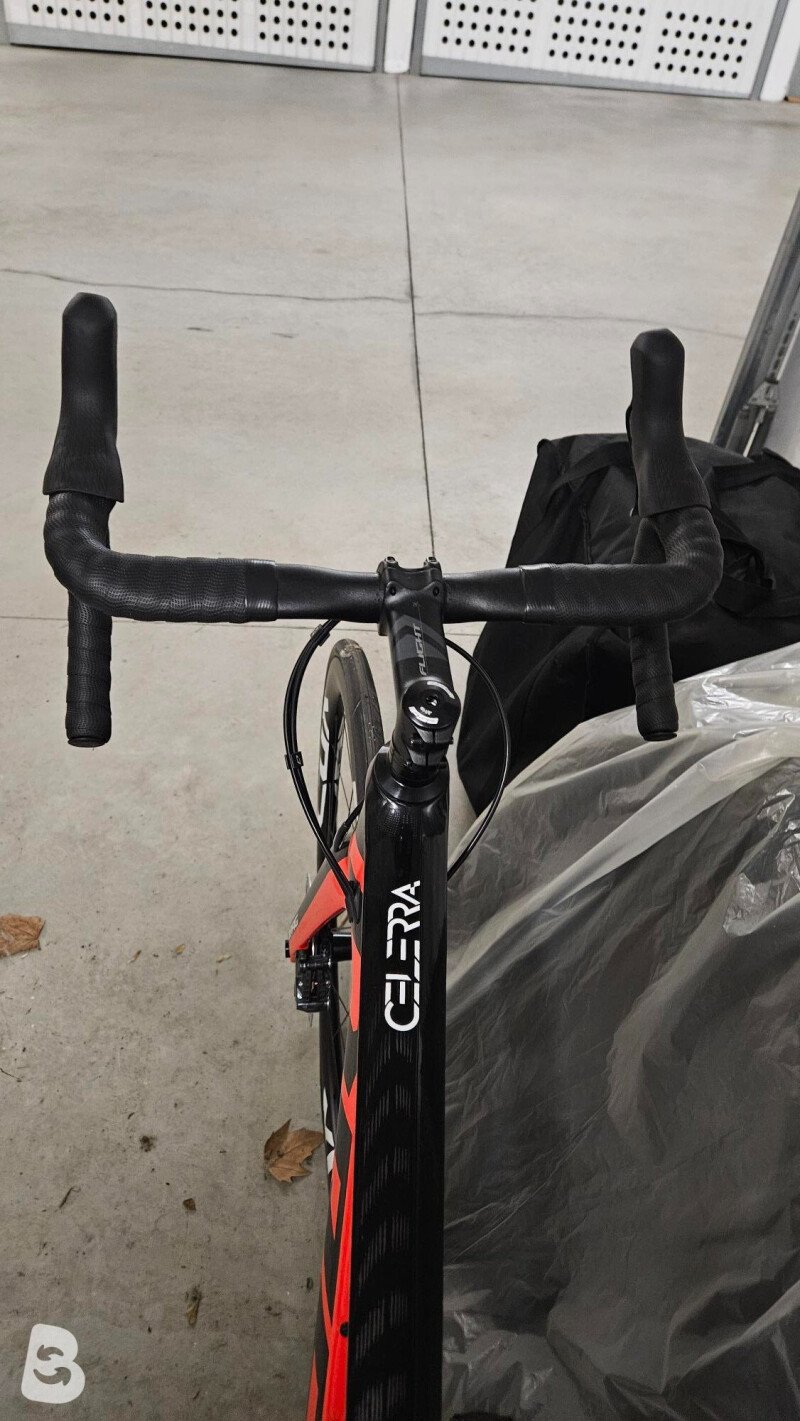 Drag Celerra DB Pro U-21 black red 2022 - RH-M 2022
