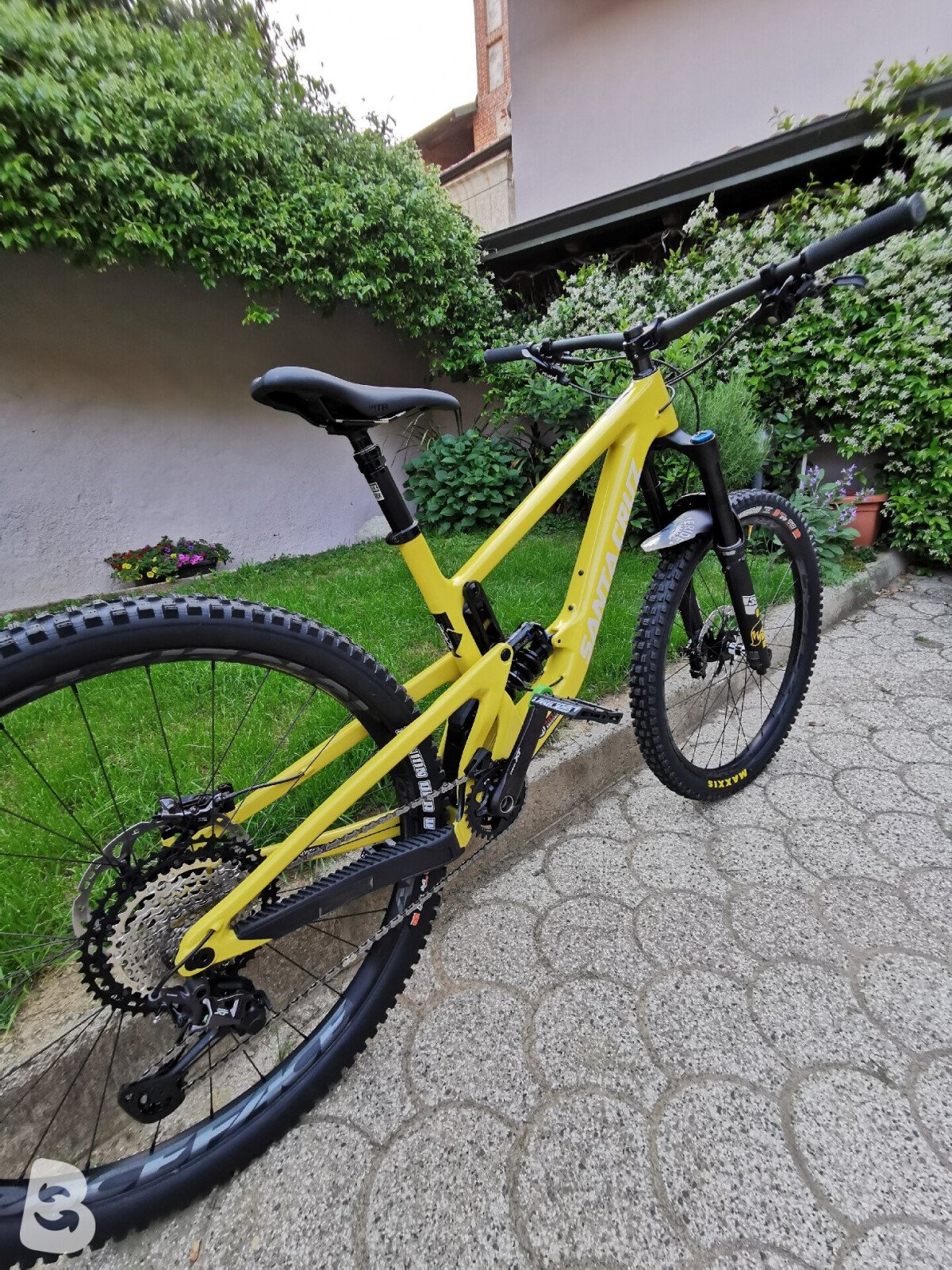 Santa Cruz Megatower XT Coil Carbon 2021