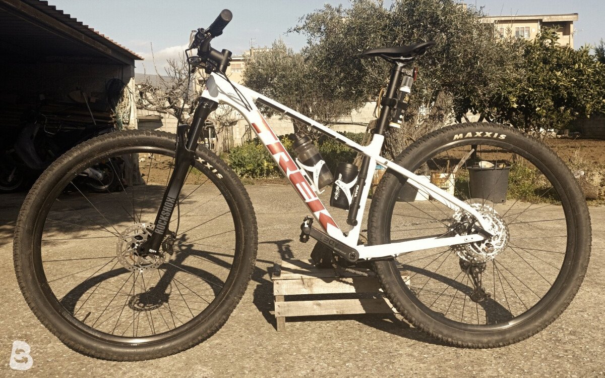 Trek X CALIBER 8 2022