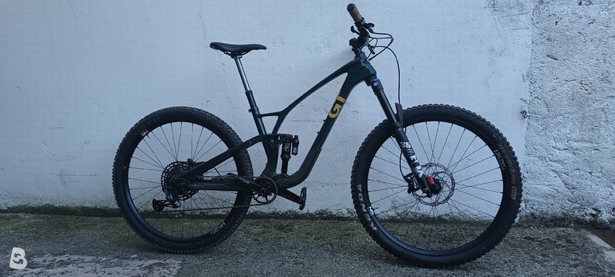 GT Sensor Carbon Elite 2023