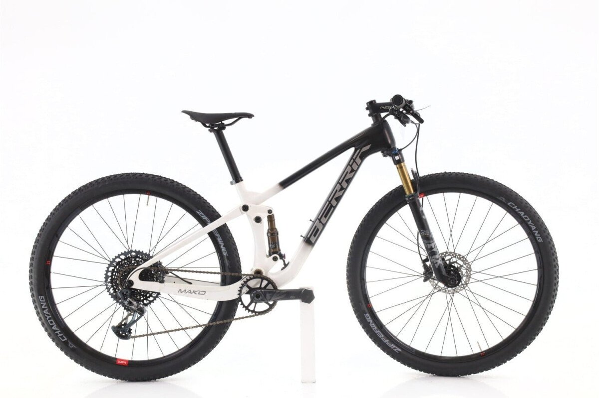 Berria Mako X01 2022