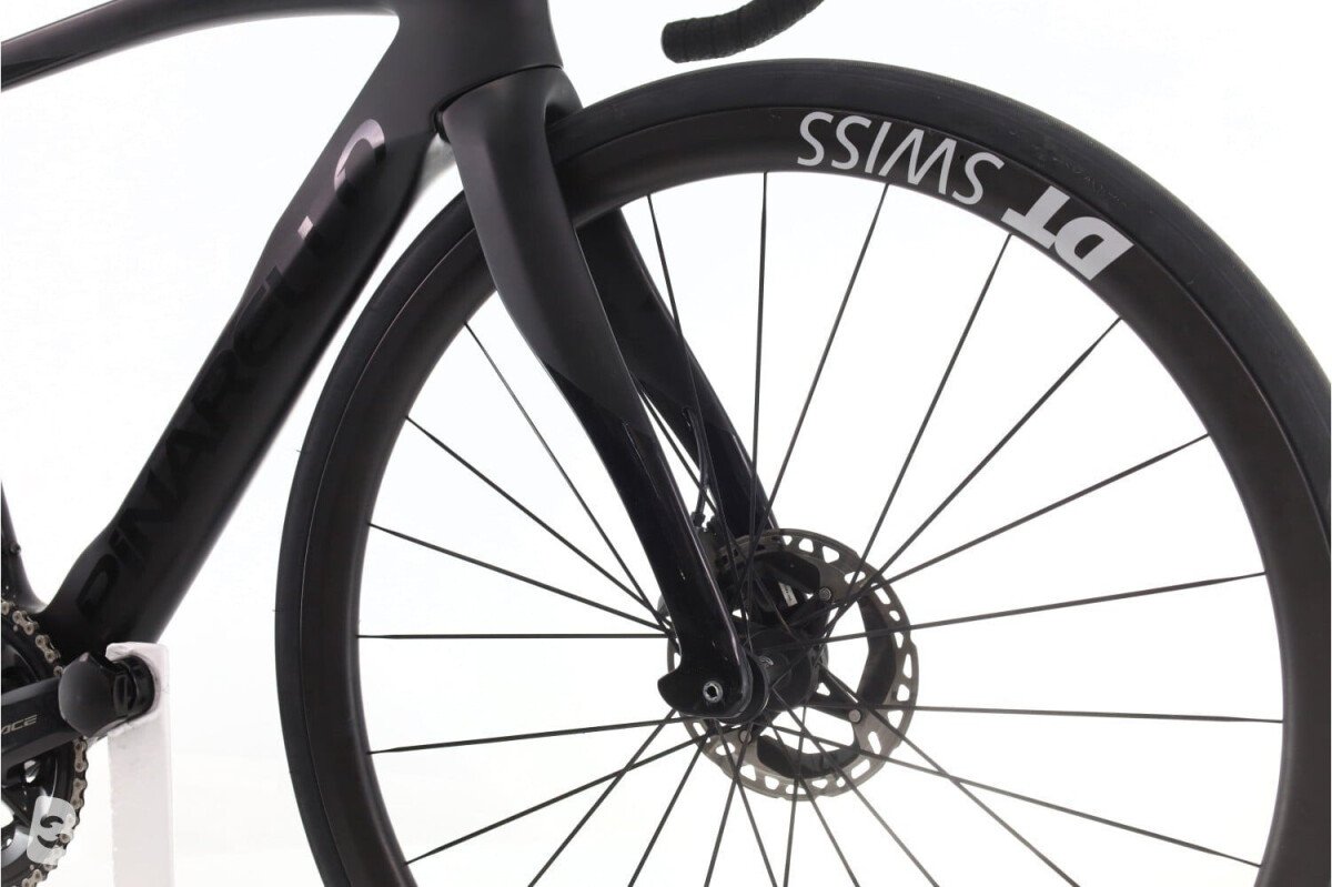 Pinarello Dogma F Di2 12V 2025