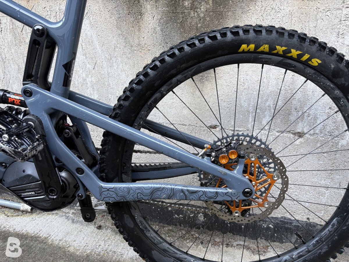 Santa Cruz Heckler S MX 2022