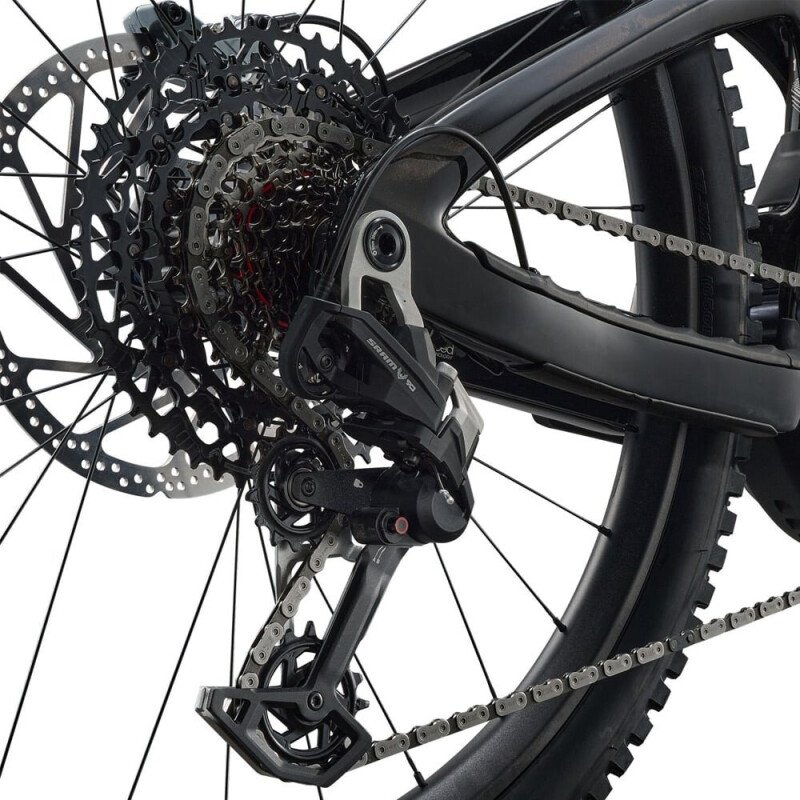 Giant Reign Advanced E+ 1 mercury/carbon smoke 2026