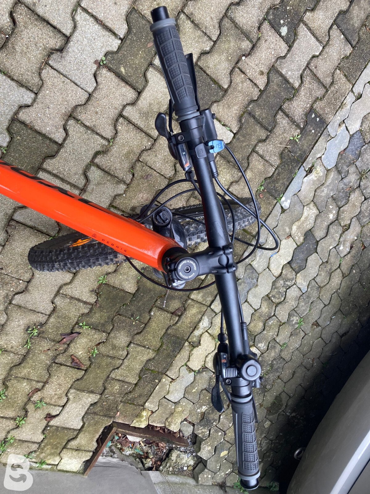 Axess Debris 27,5 2024