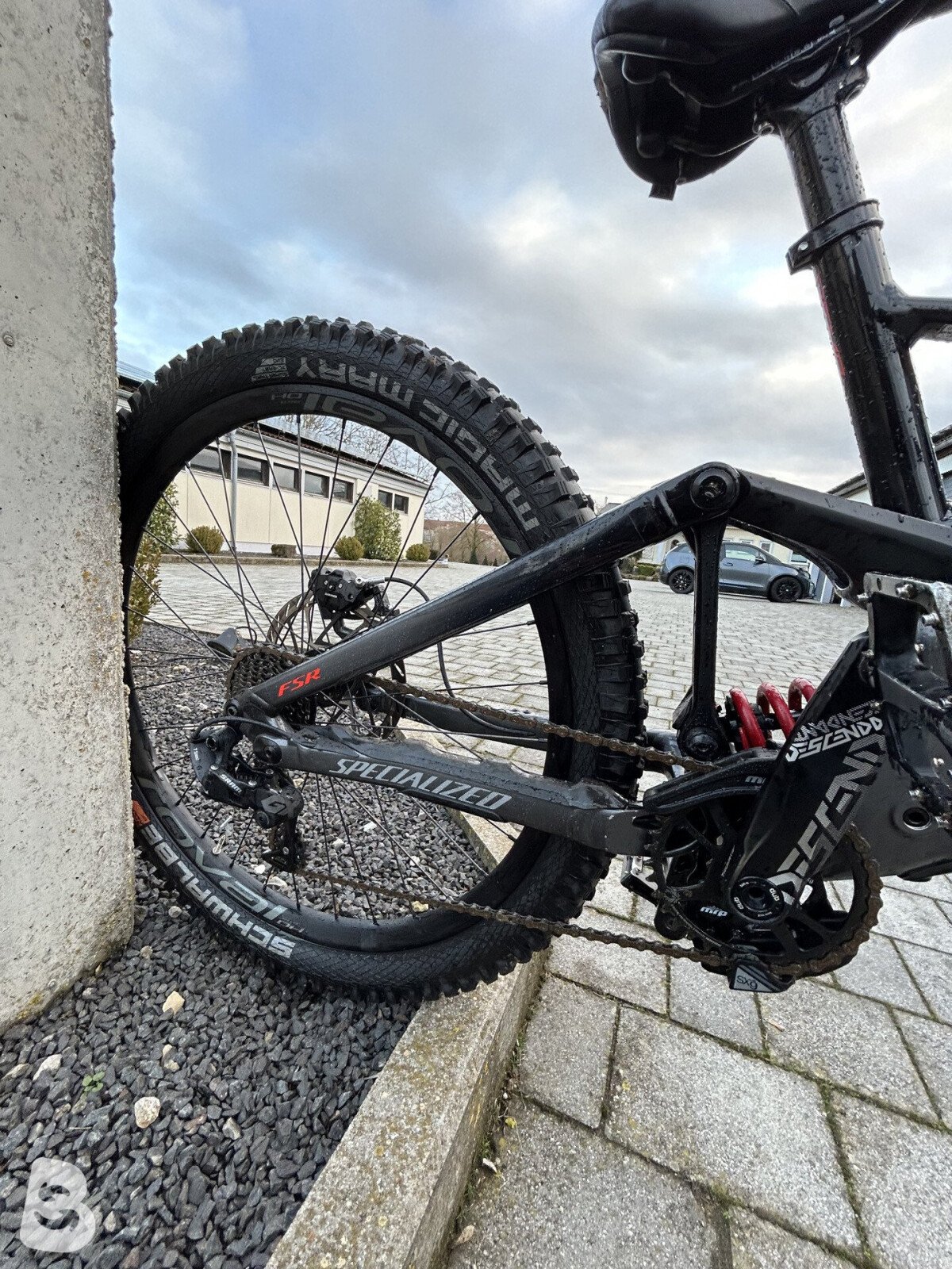 Specialized Demo Expert 2021